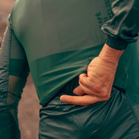 Café du Cycliste Petra Men's Superlight Windjacket Radjacke Mountain Green