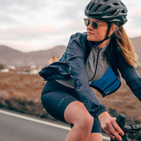 Café du Cycliste Petra Women's Superlight Windjacket Radjacke Peacock Blue