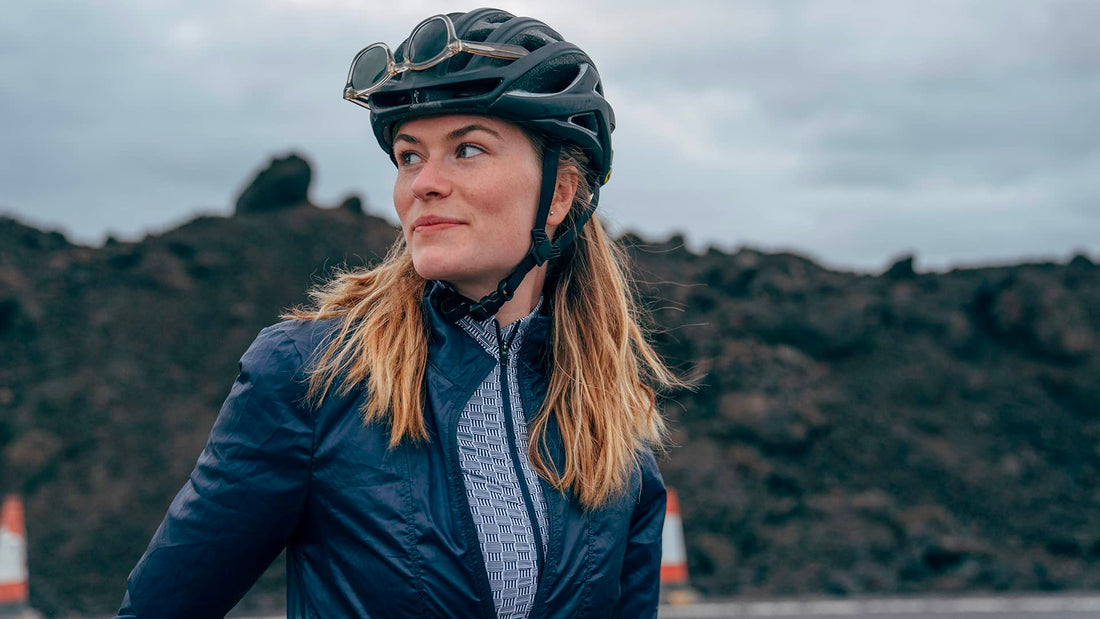 Café du Cycliste Petra Women's Superlight Windjacket Radjacke Peacock Blue