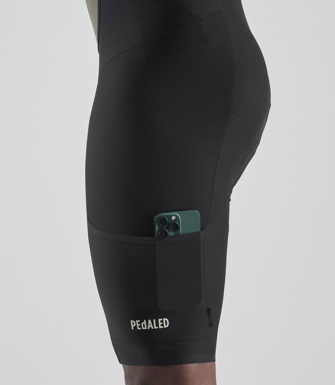 Pedaled Odyssey Training Bib Shorts Trägerhose Black