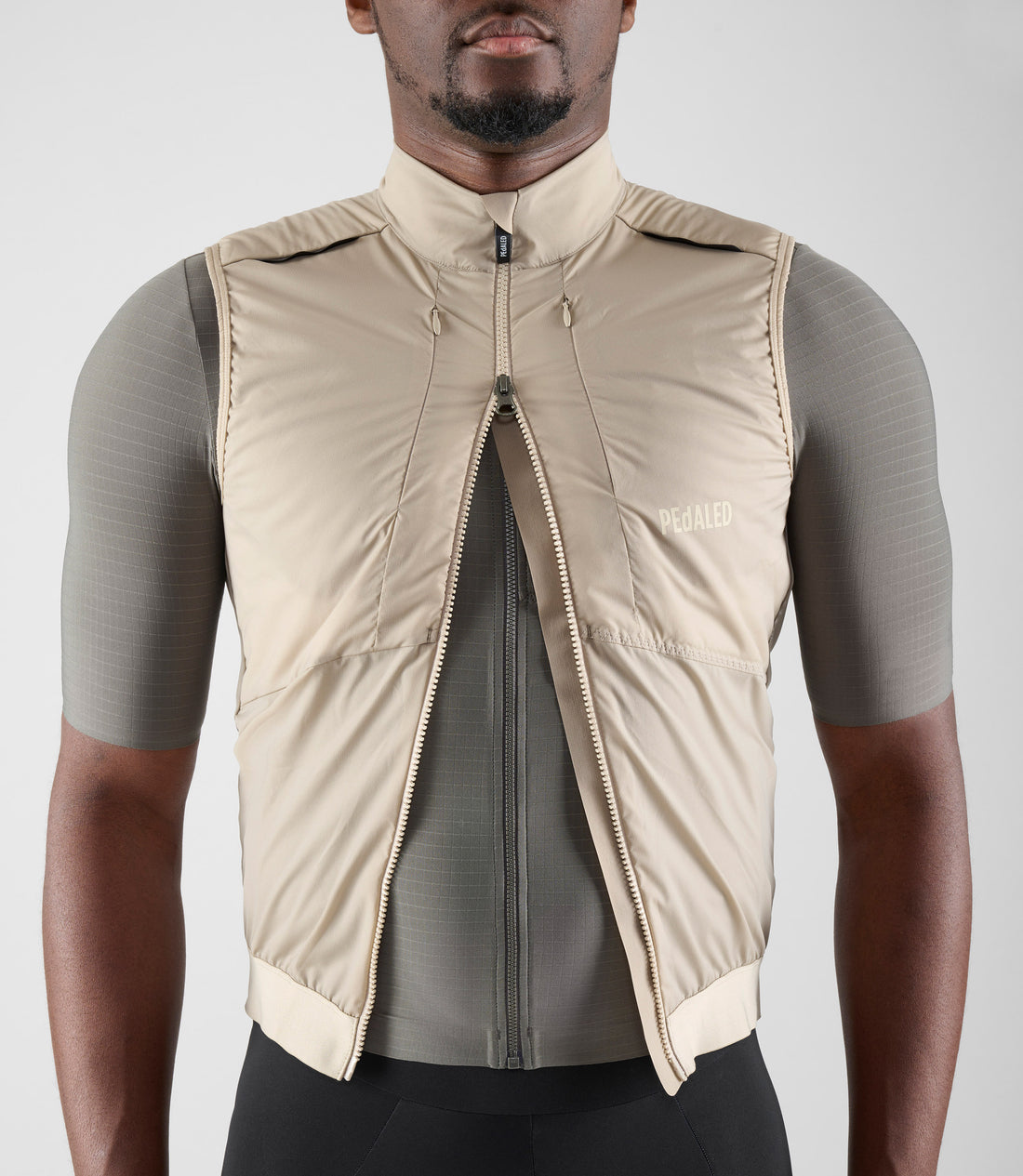 Pedaled Odyssey Insulated Vest Thermo Weste Beige