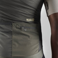 Pedaled Odyssey Insulated Vest Thermo Weste Dark Grey