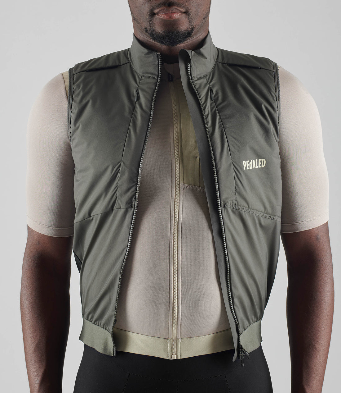 Pedaled Odyssey Insulated Vest Thermo Weste Dark Grey