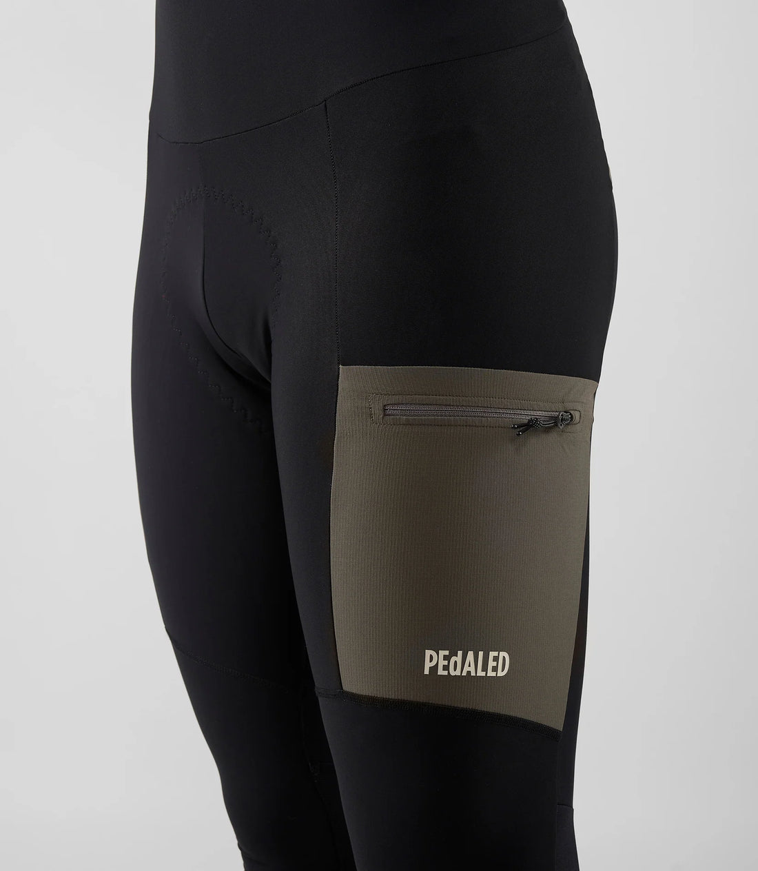 Pedaled Odyssey Tight Thermo Trägerhose Black