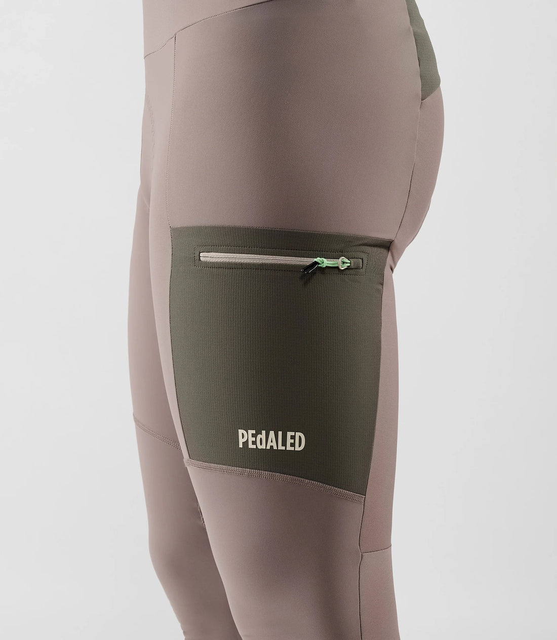 Pedaled Odyssey Tight Thermo Trägerhose Light Grey