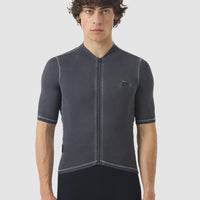Café du Cycliste Men's Superlight Jersey Laurette Radtrikot Cold Dye Anthracite