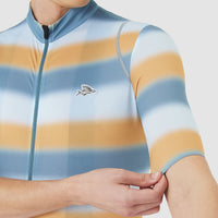 Café du Cycliste Mona Men's Superlight Jersey Radtrikot Deep Water Sunflower