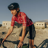 Café du Cycliste Mona Women's Superlight Cycling Jersey Radtrikot Cinder Red Plush