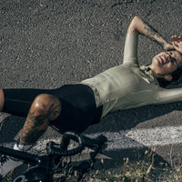 Café du Cycliste Olympe Textured Women's Jersey Radtrikot Mountain Puddle