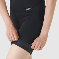 Pantaloncini con bretelle Release Café du Cycliste Sophie da donna neri