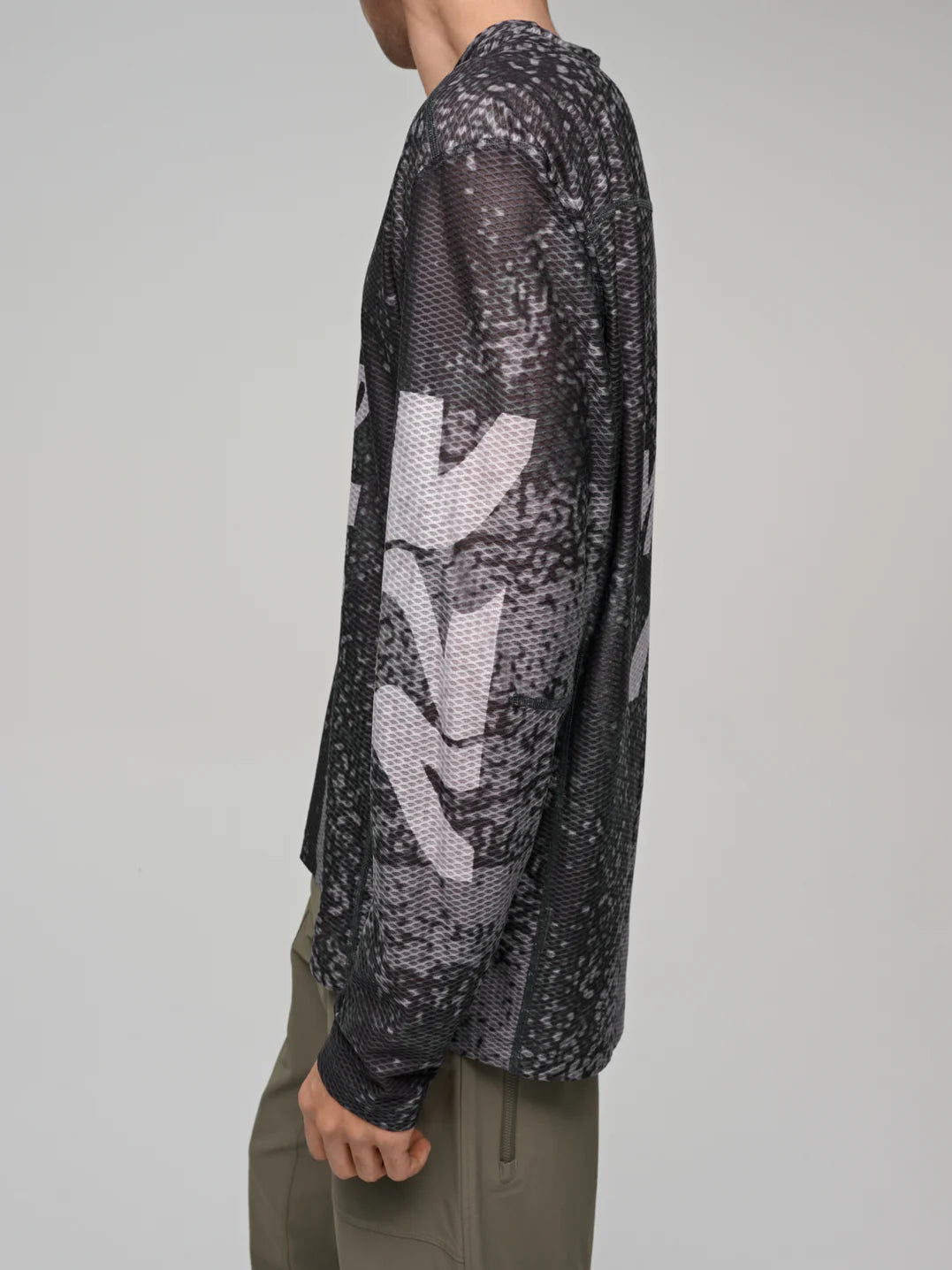 Maap Unisex Alt_Road™ Mesh Tee T-Shirt langarm Silver Black