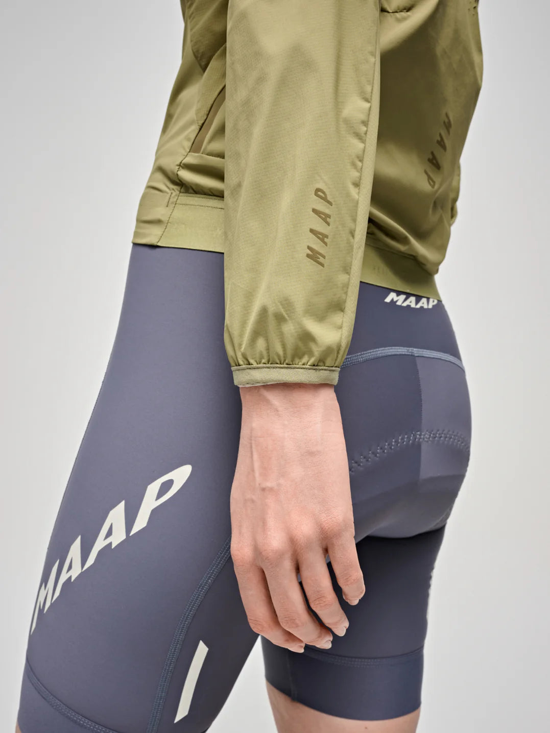 Maap Women's Flow Jacket Windjacke Dark Ore