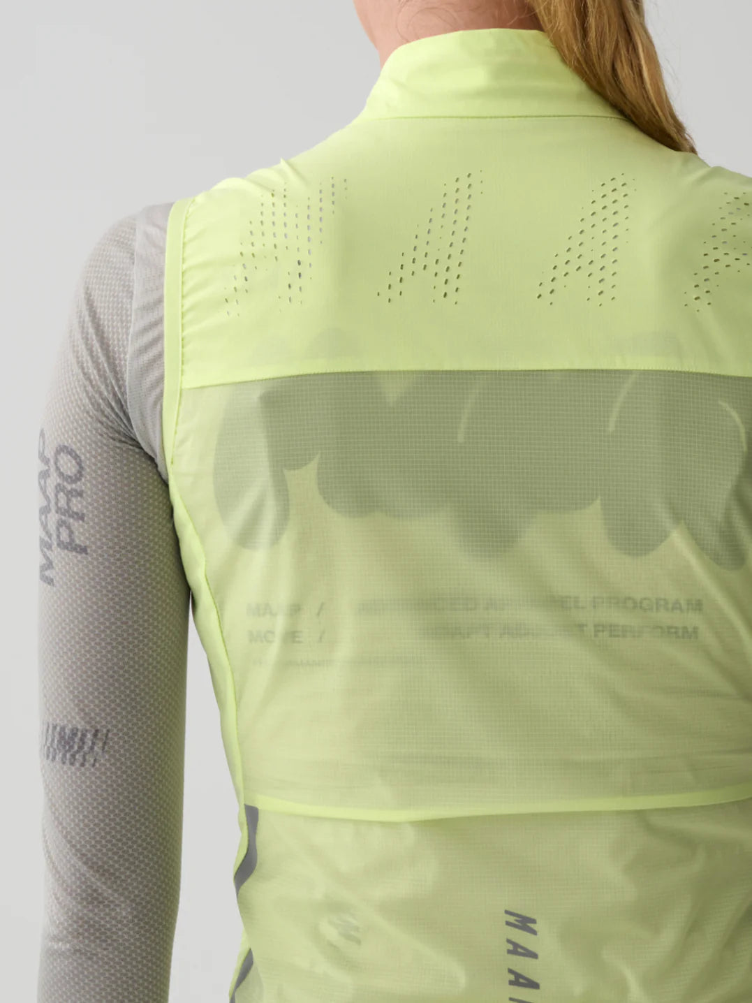 Maap Women's Flow Vest Windweste  Shadow Lime