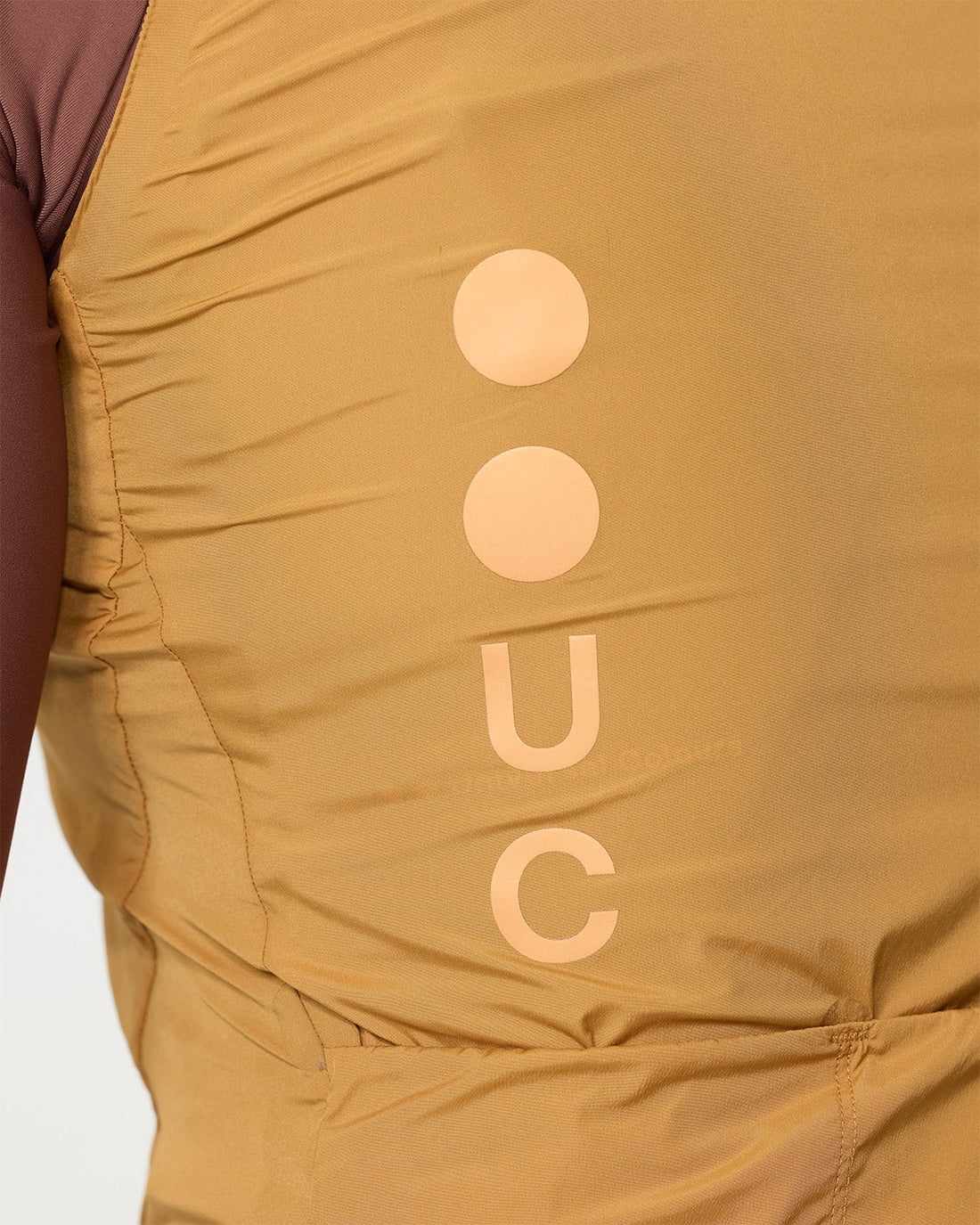 Universal Colours Chroma Insulated Unisex Gilet Thermo-Windweste Golden Beige