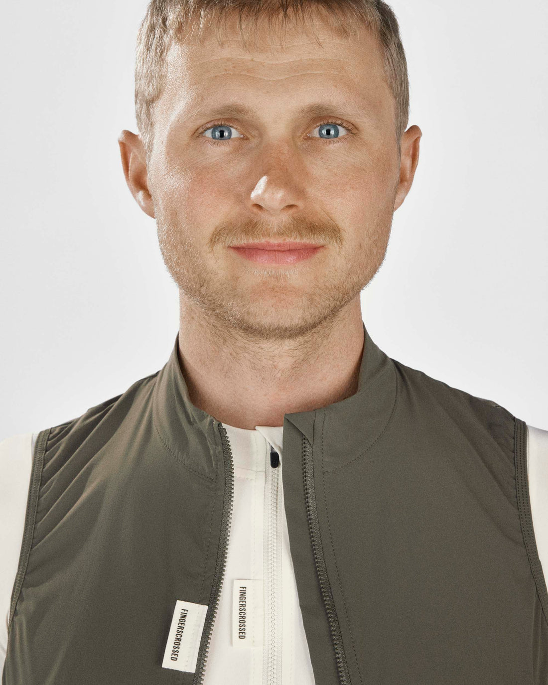 Fingercrossed Road Wind Vest Men Wind Weste Antique Olive