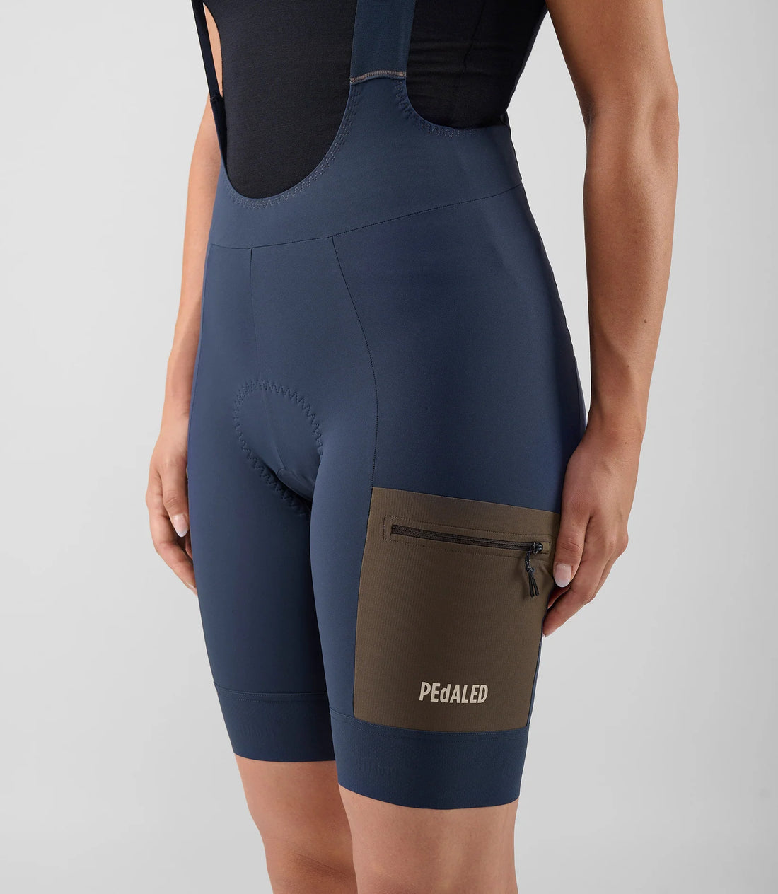 Pedaled Odyssey Women's Bib Shorts Trägerhose Dark Navy