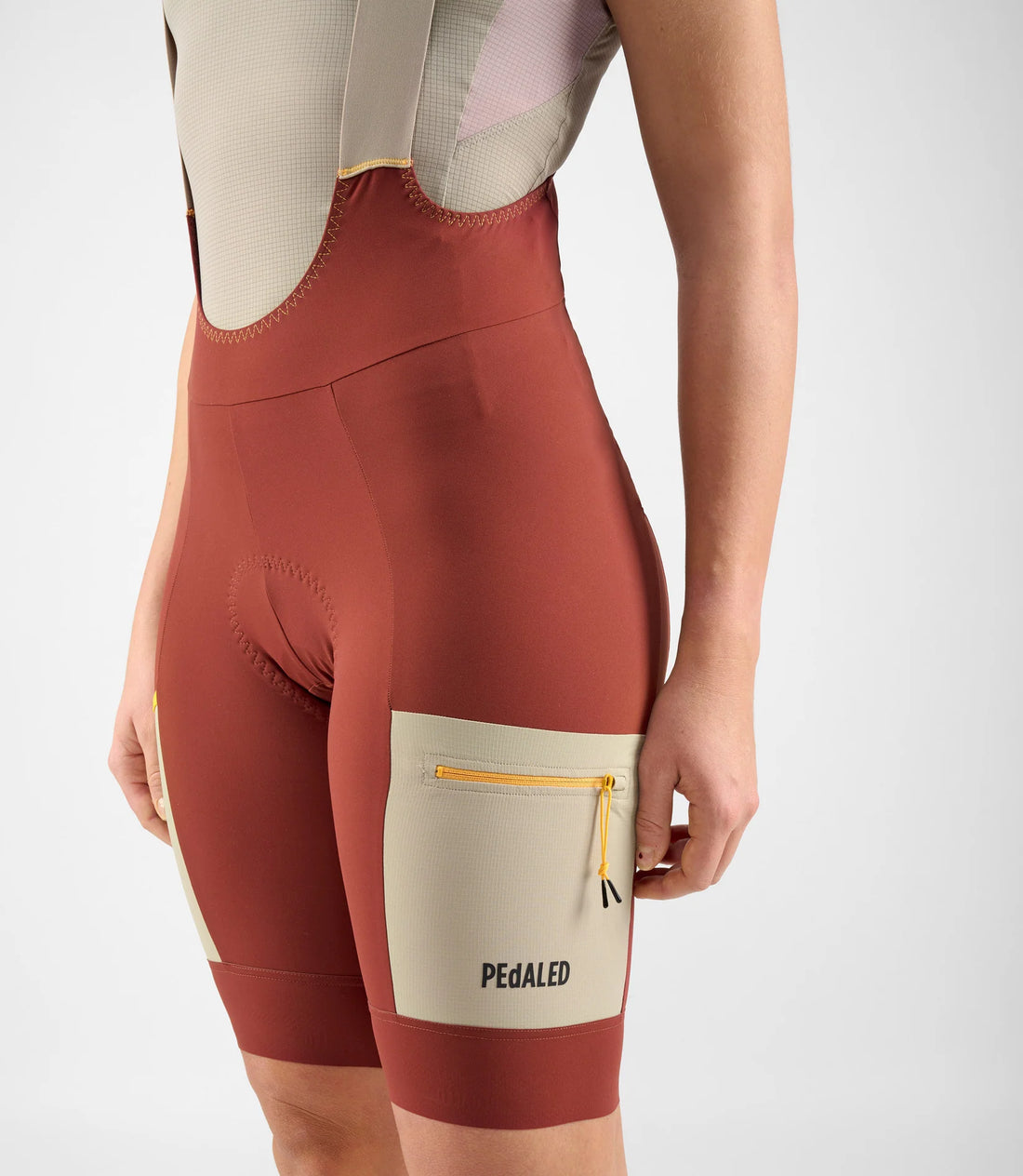 Pedaled Odyssey Women's Bib Shorts Trägerhose Dark Red