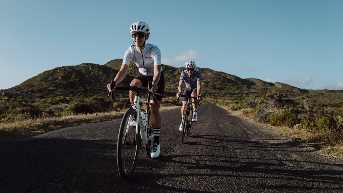 Café du Cycliste Francine Women's Midweight Cycling Jersey Radtrikot White