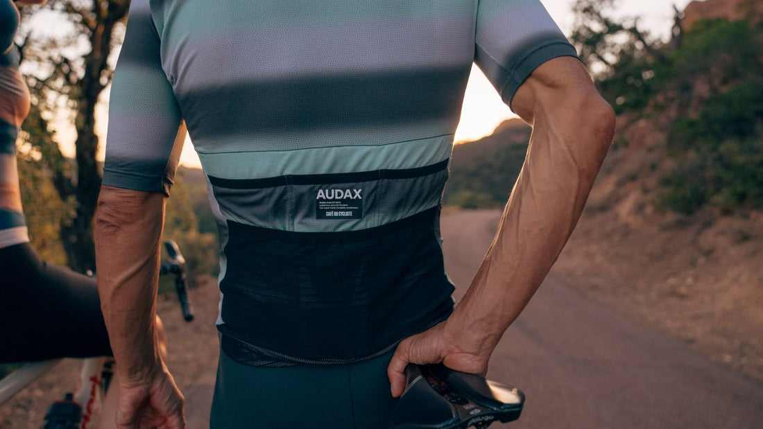 Café du Cycliste Mona Men's Superlight Jersey Radtrikot Anthracite/Agave