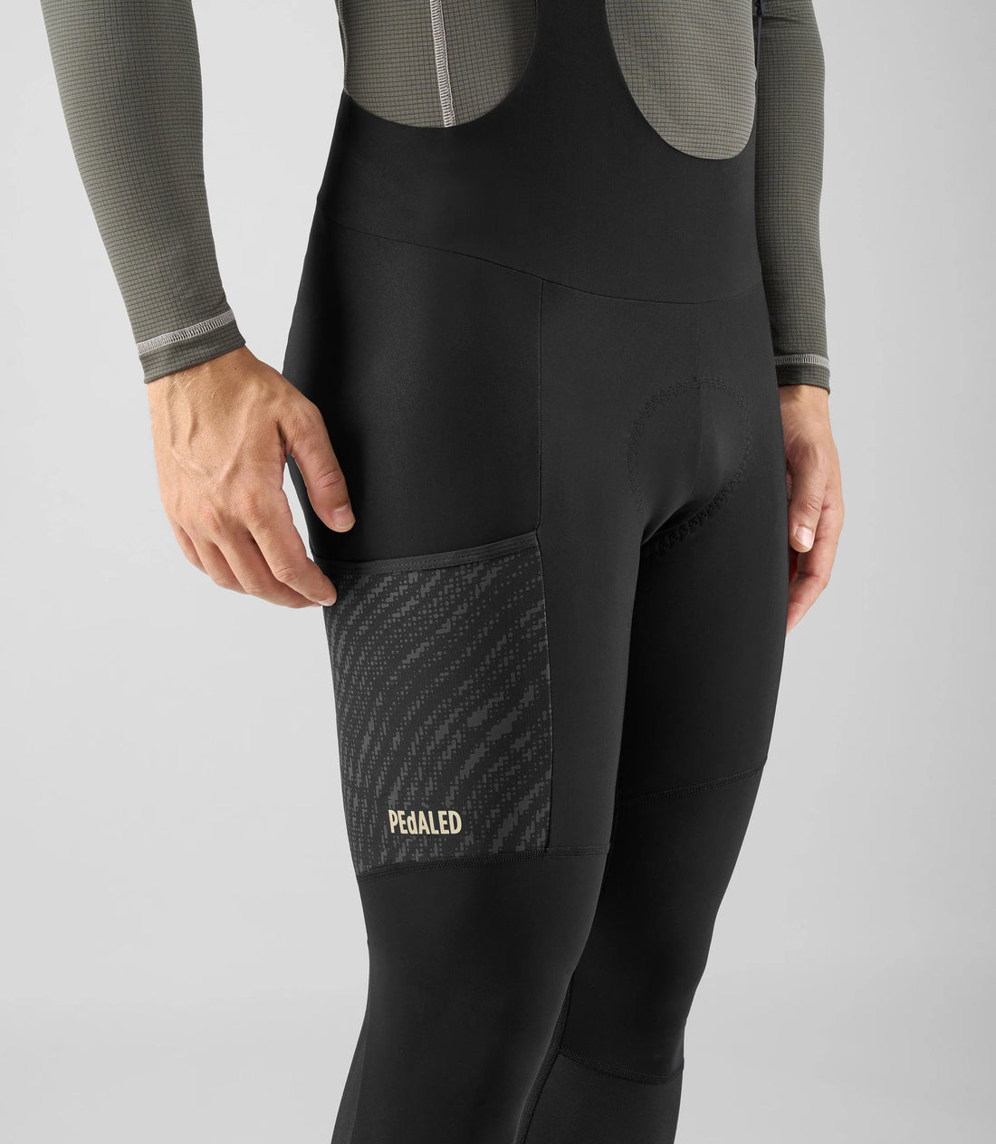 Pedaled Odyssey Tight Thermo Trägerhose Black Green