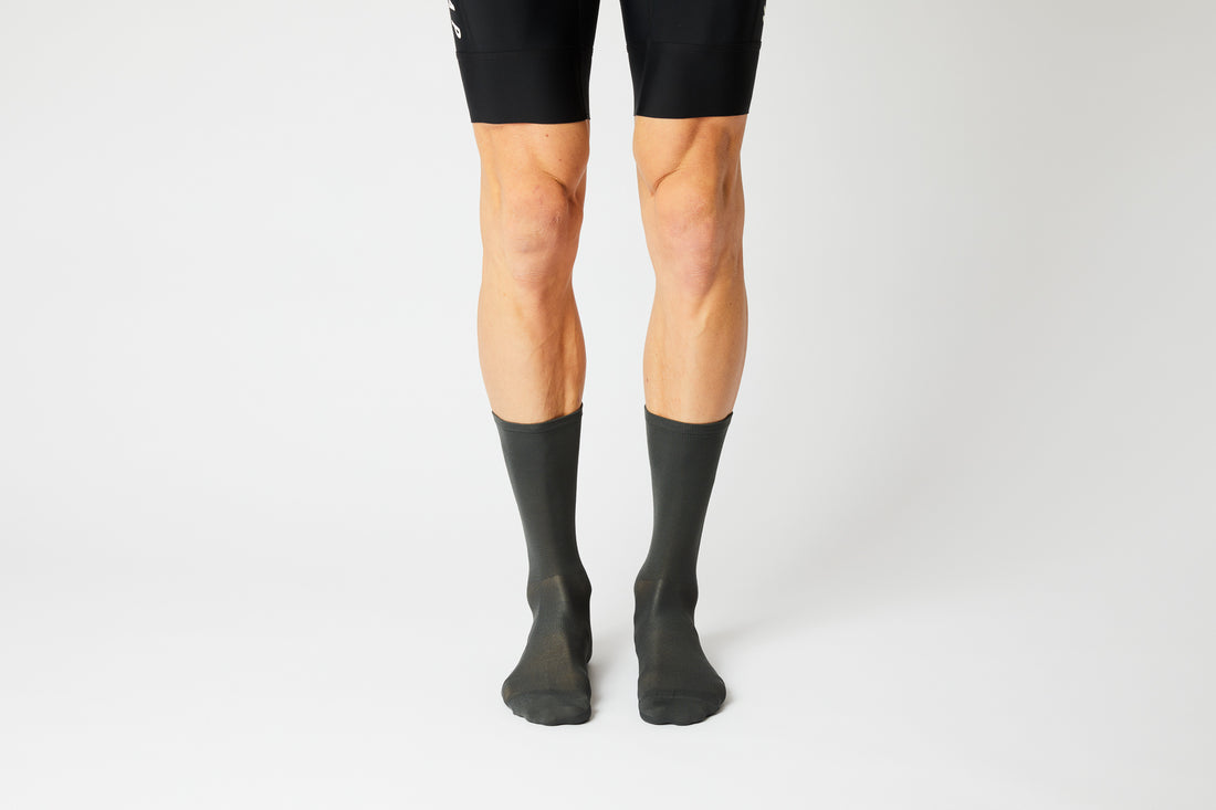 Fingercrossed Classics Socks Chaussettes de vélo Asphalt
