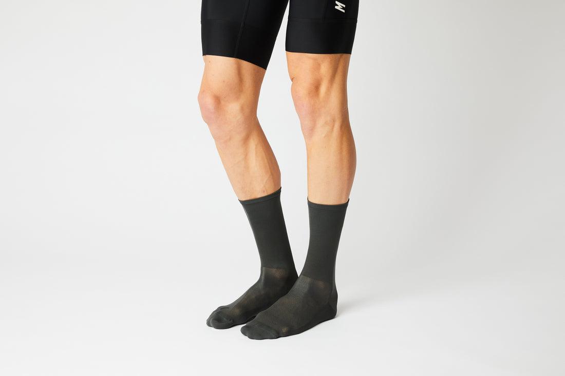 Fingercrossed Classics Socks Chaussettes de vélo Asphalt