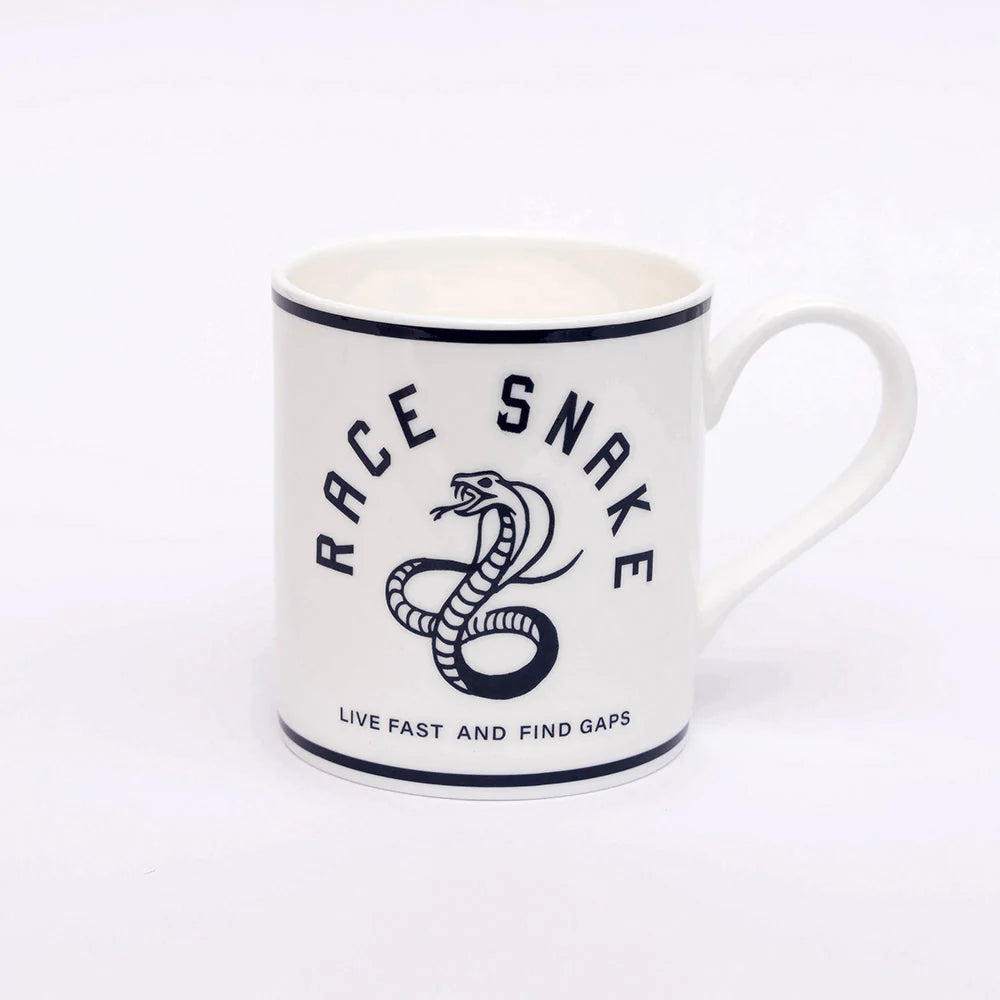 Tasse de serpent de course cycliste faite à la main