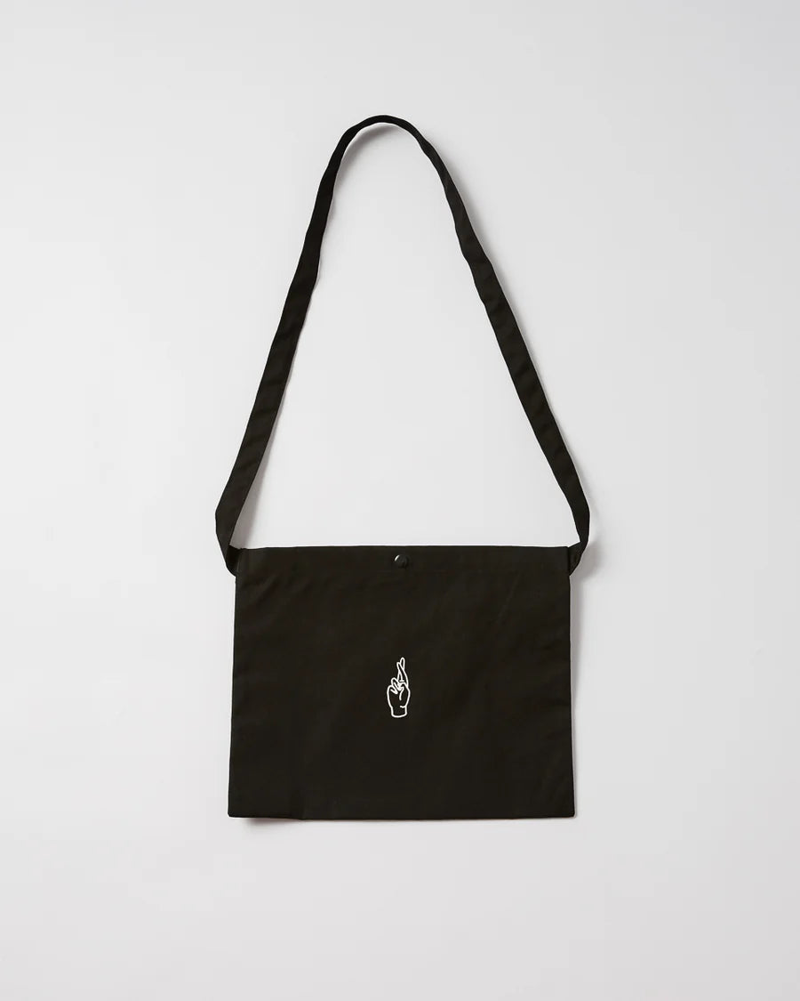 Fingerscrossed Musette Tasche Black