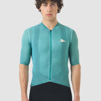 Café du Cycliste Angeline Men's Ultralight Cycling Jersey Radtrikot Cold Dye Dark Sea