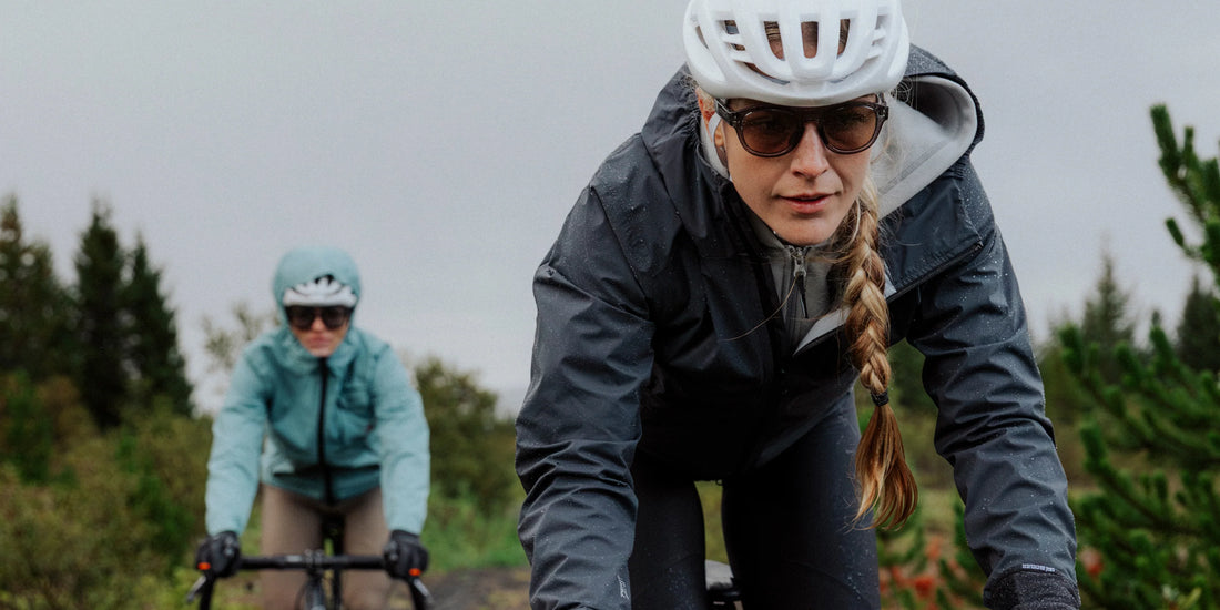 Café du Cycliste Alizee Unisex Rain Jacket Regenjacke Anthracite