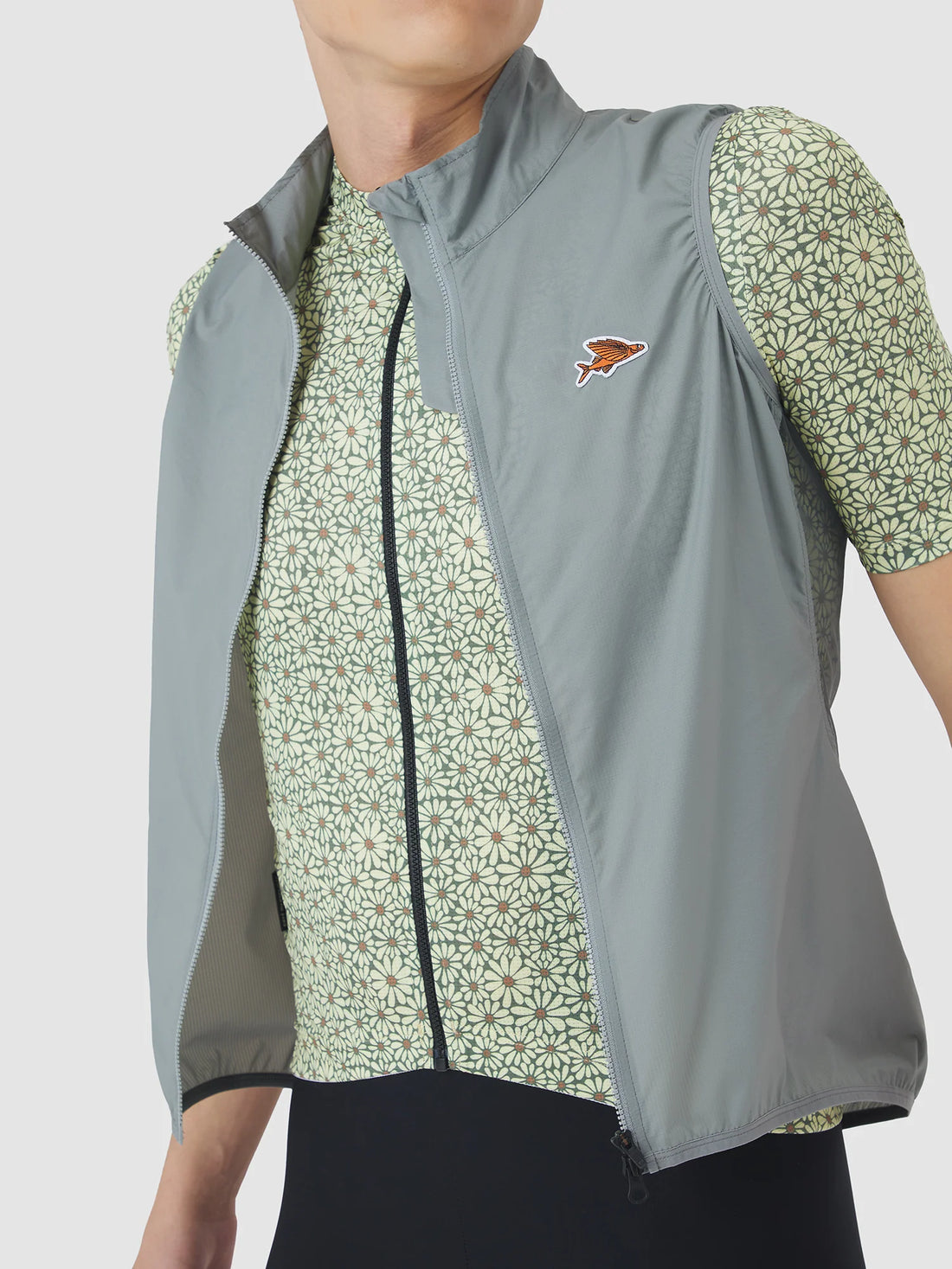 Café du Cycliste Edith Men's Cycling Gilet Windweste Mountain Fog