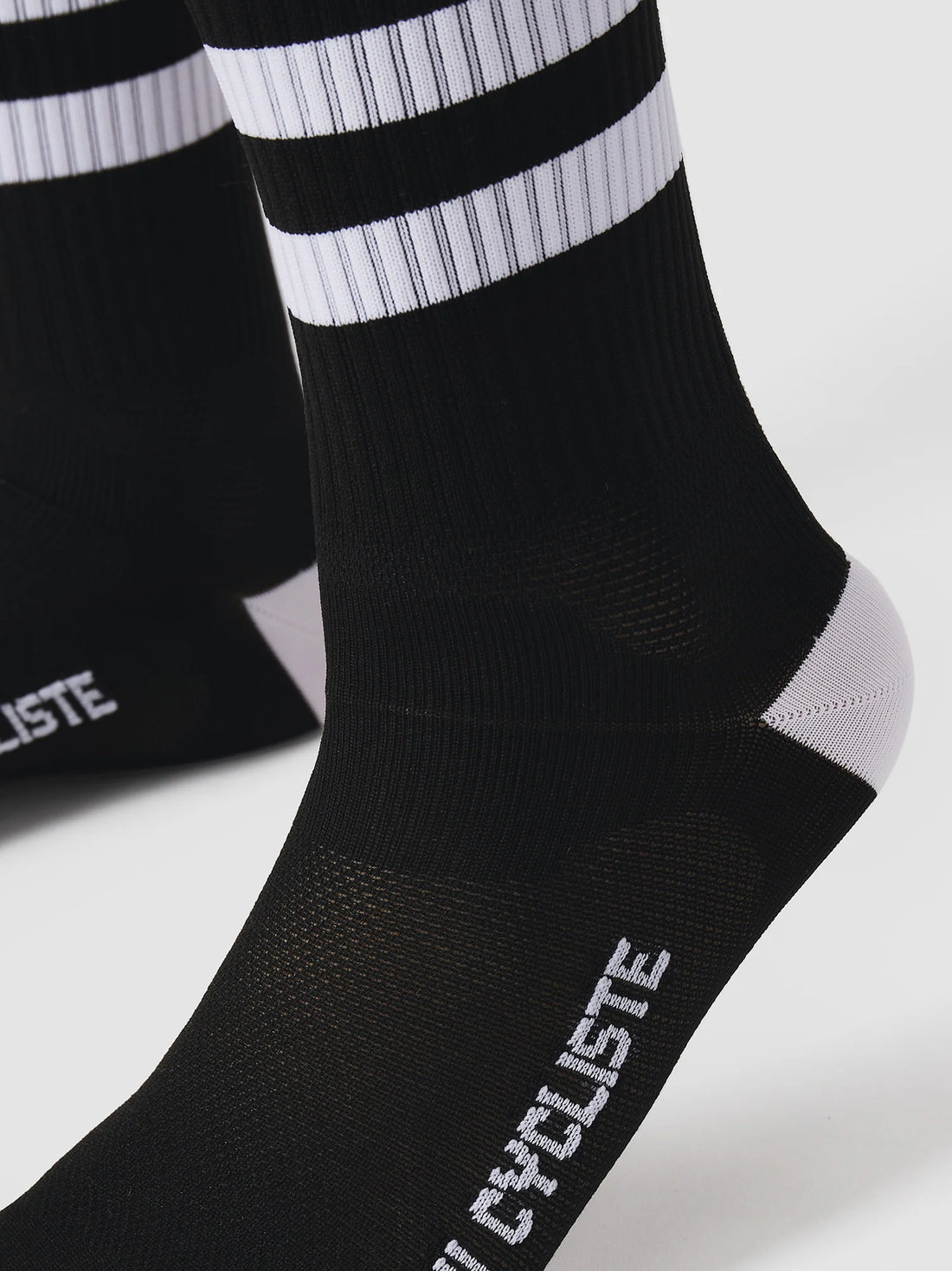 Café du Cycliste Skate Socks Radsocken Black / White