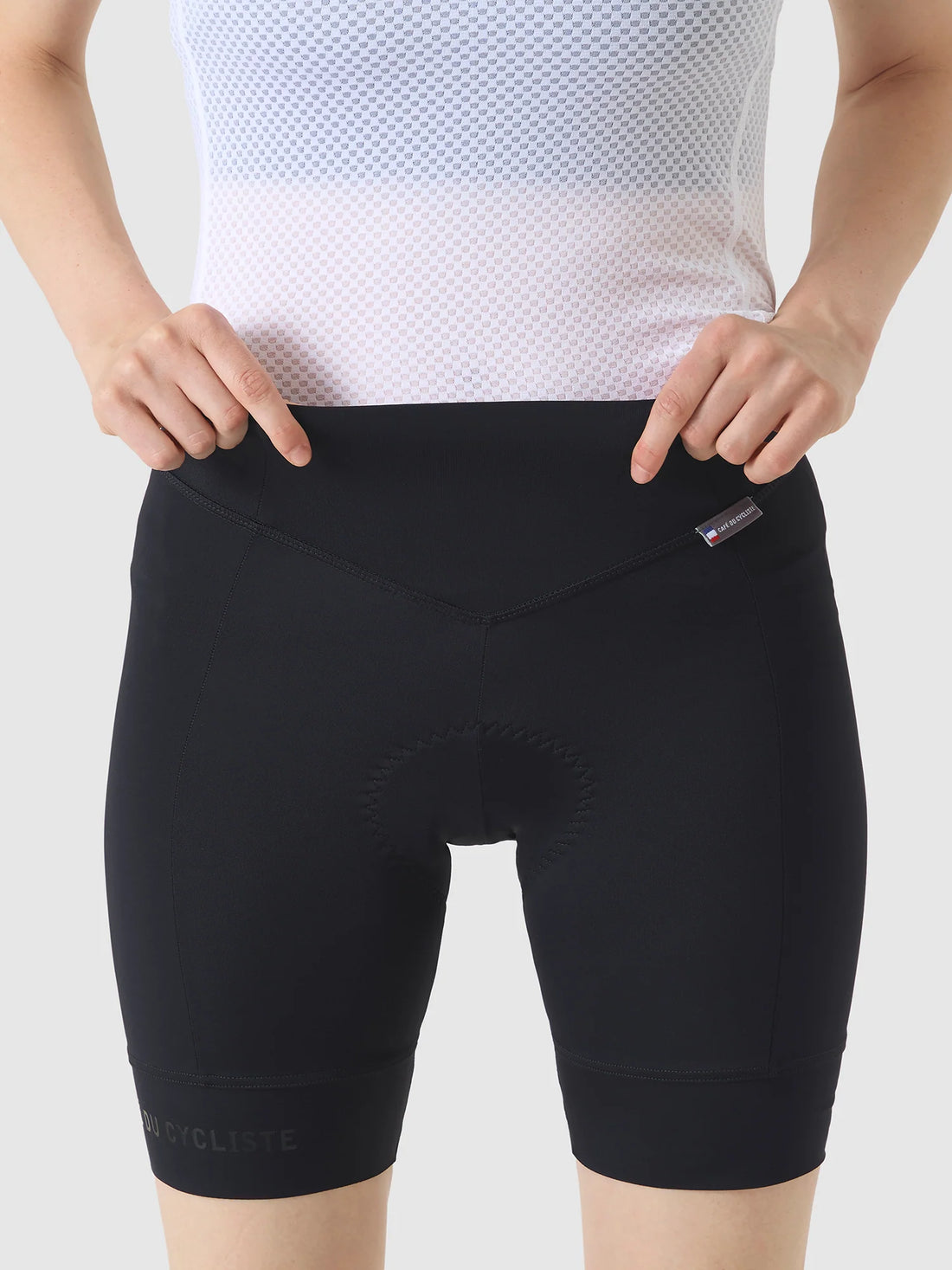 Pantaloncini con bretelle Release Café du Cycliste Sophie da donna neri