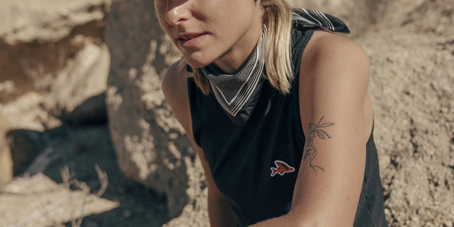 Café du Cycliste Unisex Carré de Soie Silk Scarf Halstuch aus Seide Black