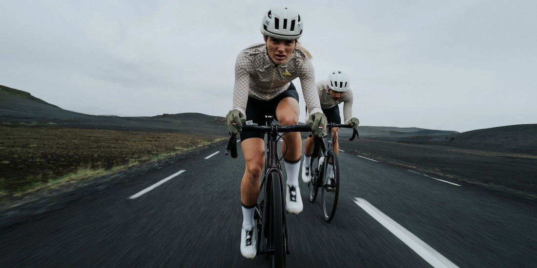 Café du Cycliste Constance Women's Midweight Jersey Radtrikot langarm Puddle