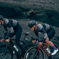 Café du Cycliste Costance Women's Long Sleeve Cycling Jersey Radtrikot Black / Avocado
