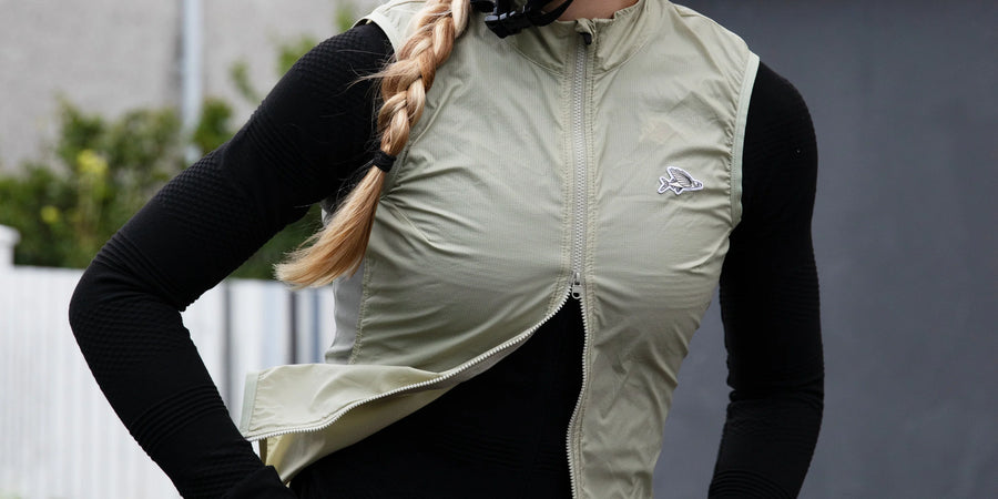 Café du Cycliste Edith Women's Cycling Gilet Windweste Puddle