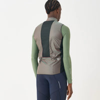 Universal Colours Spectrum 2.0 Lightweight Unisex Gilet WindwesteIridescent Green/Red
