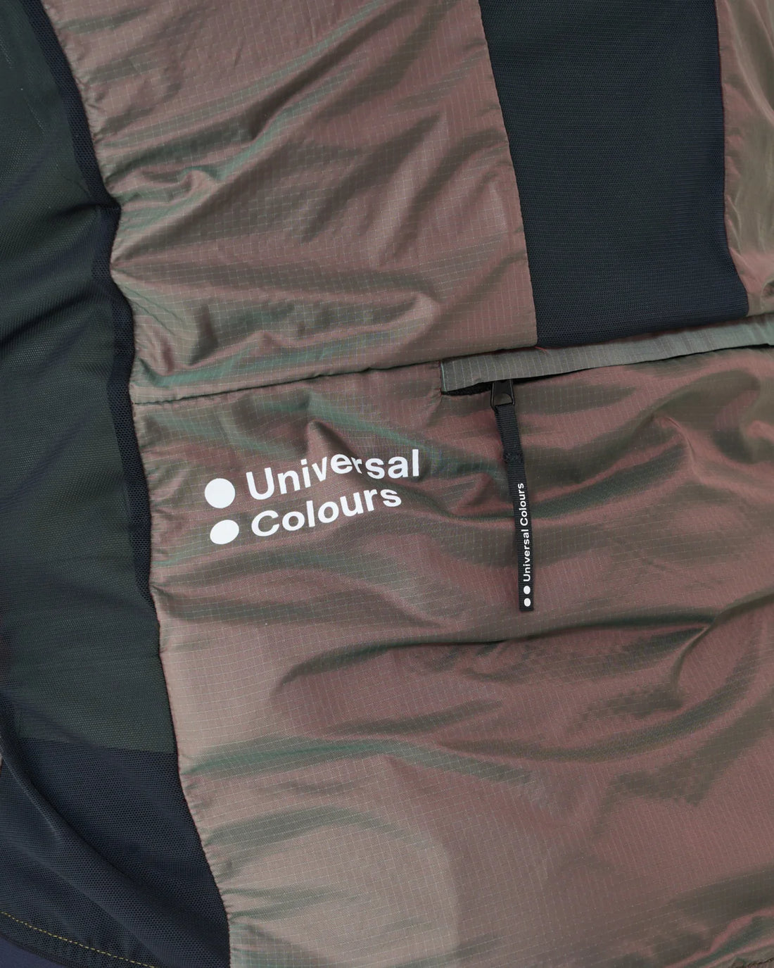 Universal Colours Spectrum 2.0 Lightweight Unisex Gilet WindwesteIridescent Green/Red