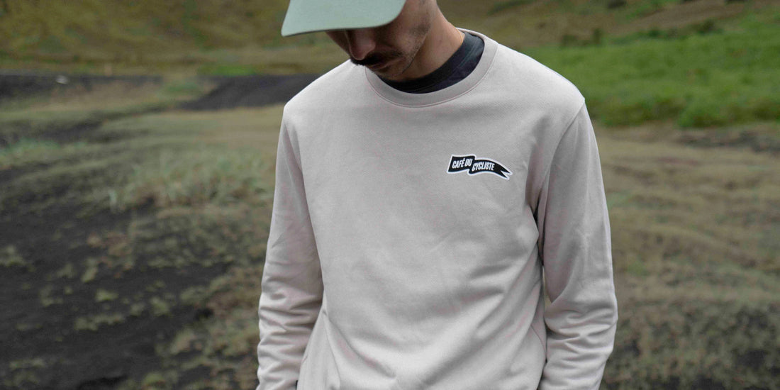 Café du Cycliste Marlene Unisex Cotton Sweatshirt Pearl Grey