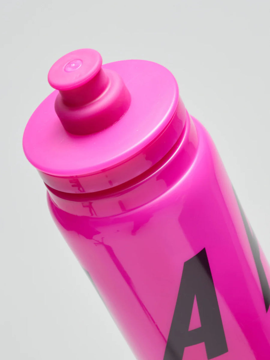 Maap Core Bottle Water Bottle 550 ml Trinkflasche Magenta