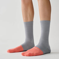 Maap Division Merino Sock Merino Radsocken Alloy/Tangelo