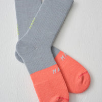 Maap Division Merino Sock Merino Radsocken Alloy/Tangelo