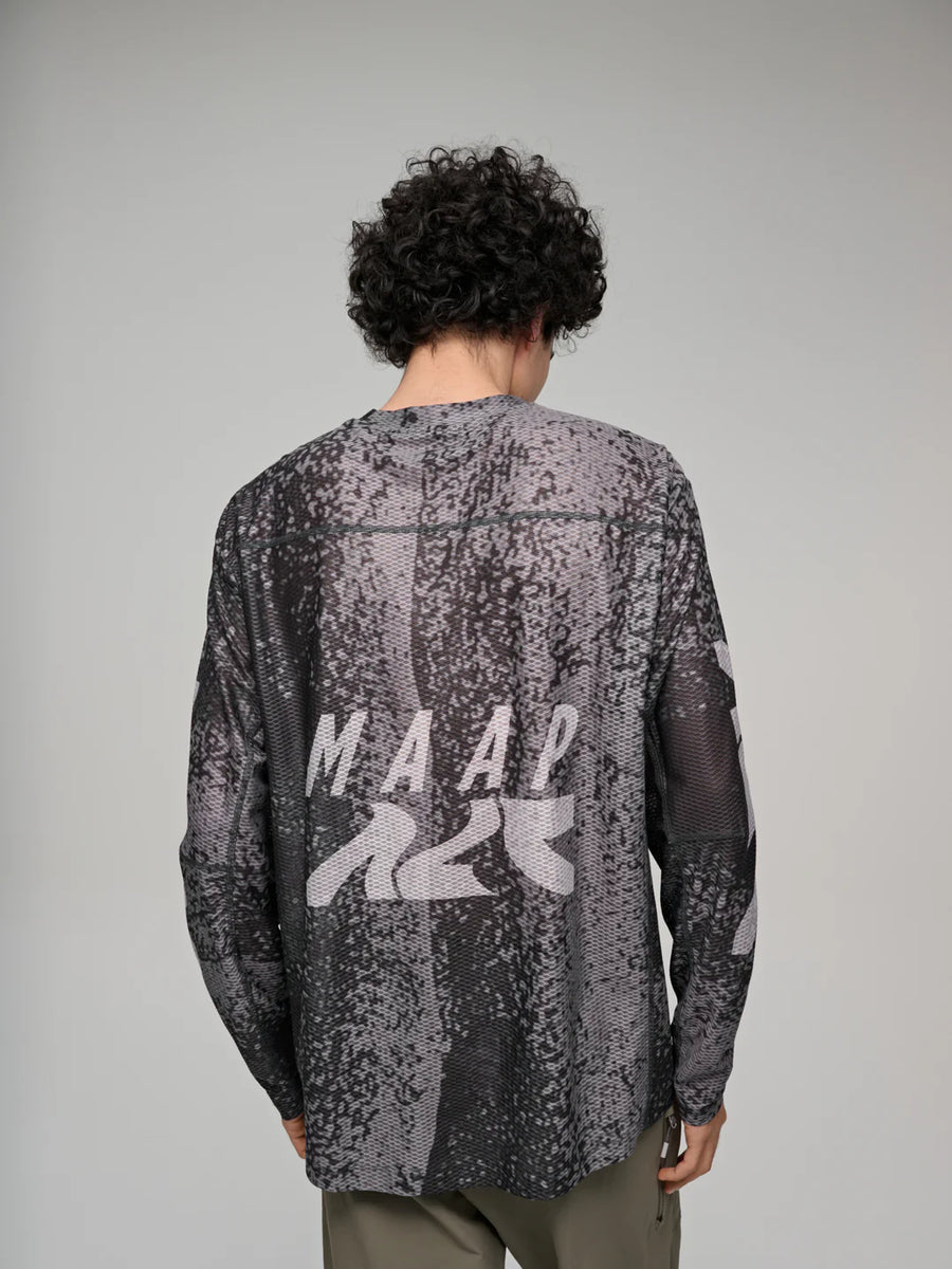 Maap Unisex Alt_Road™ Mesh Tee T-Shirt langarm Silver Black
