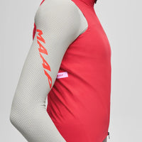 Maap Men's Atmos Vest Regenweste Carmine