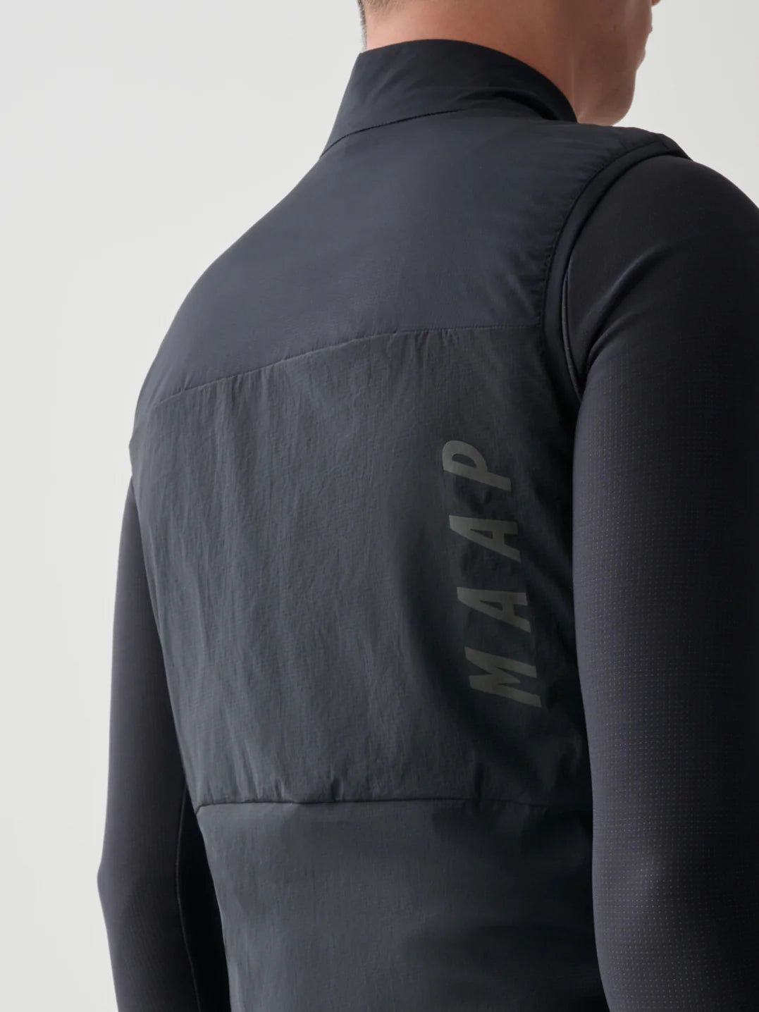 Maap Men's Flow Insulated Vest Windweste Jet Black