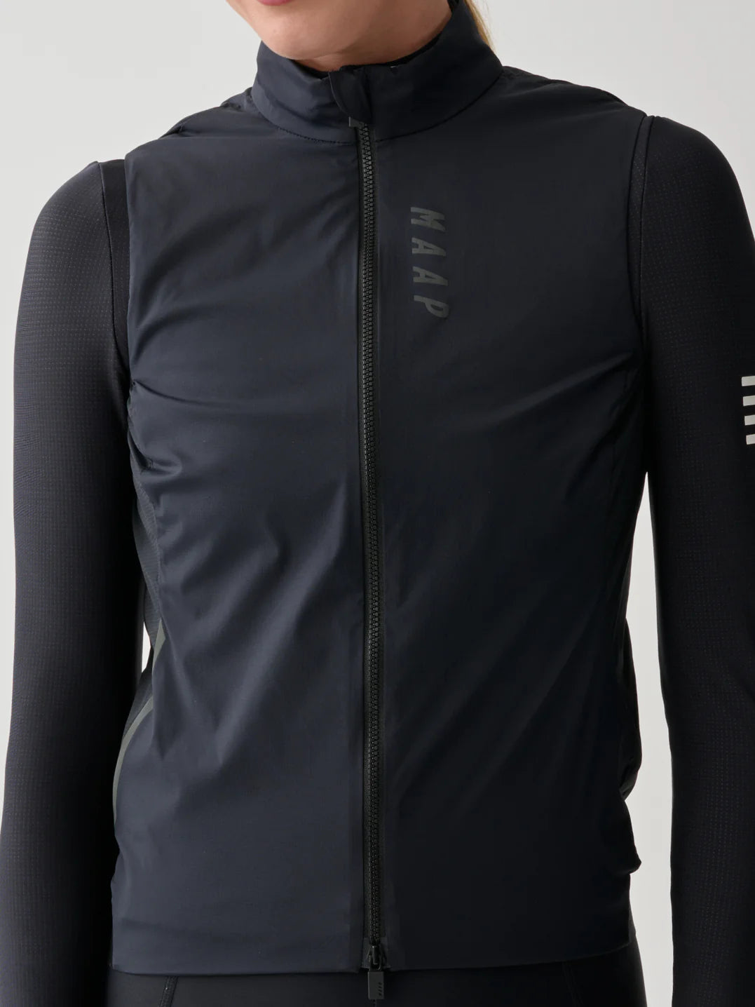Maap Women's Flow Insulated Vest Windweste Jet Black