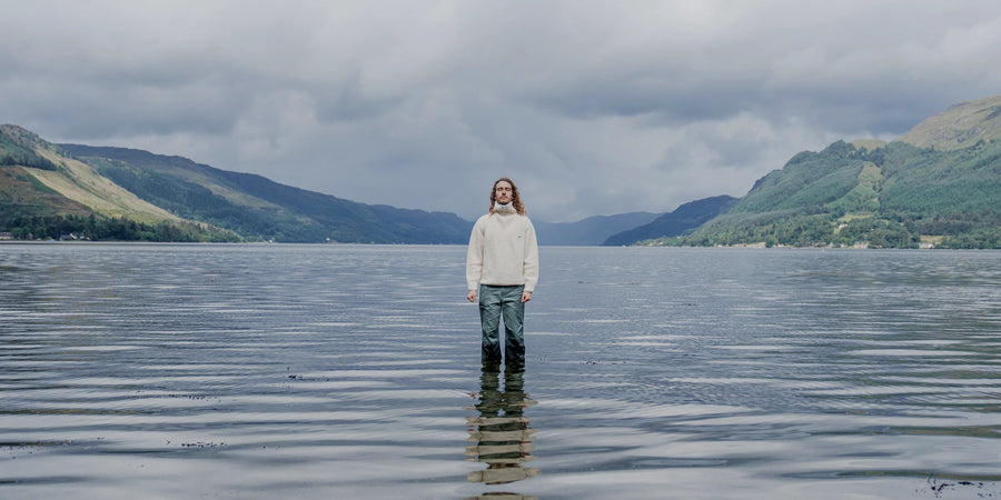 Café du Cycliste Alina Unisex Wool Pullover Chalk