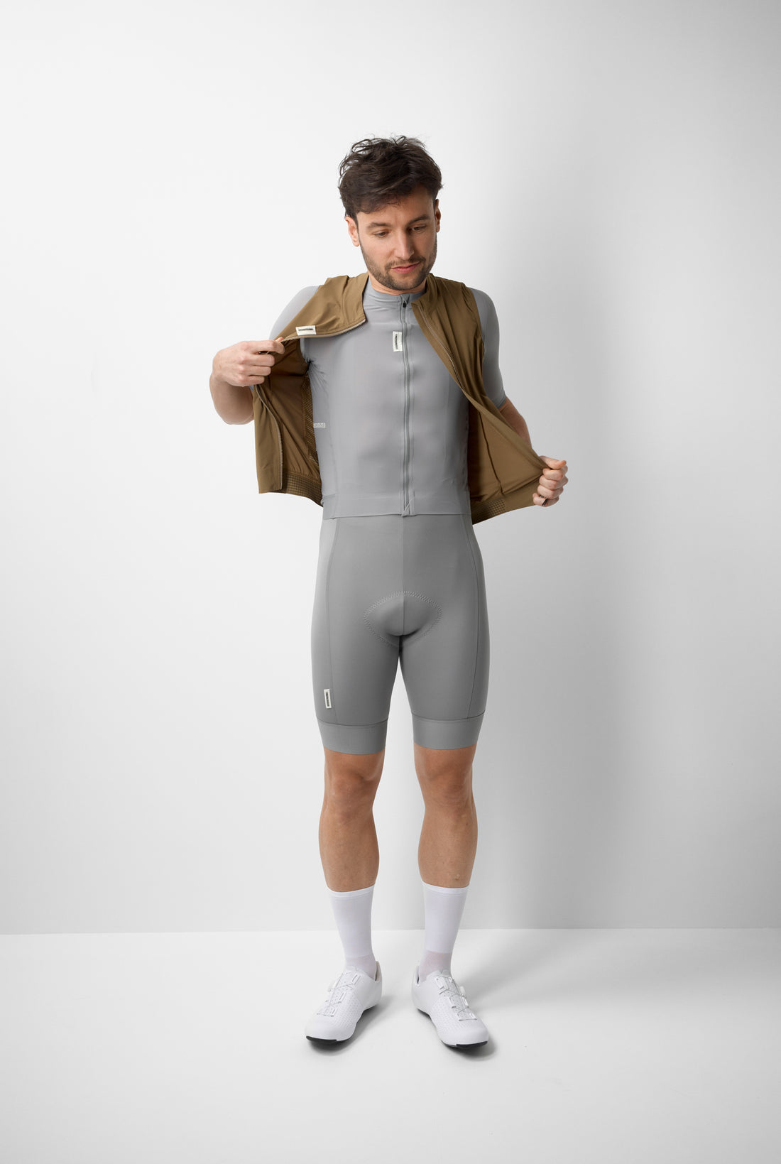 Fingercrossed Road Wind Vest Men Wind Weste Walnut