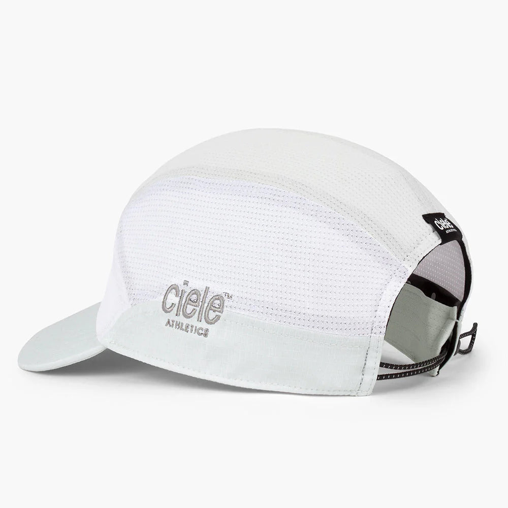 Ciele Athletics FSTCap SC Field Iconic SL Running Cap Laufkappe Light Grey